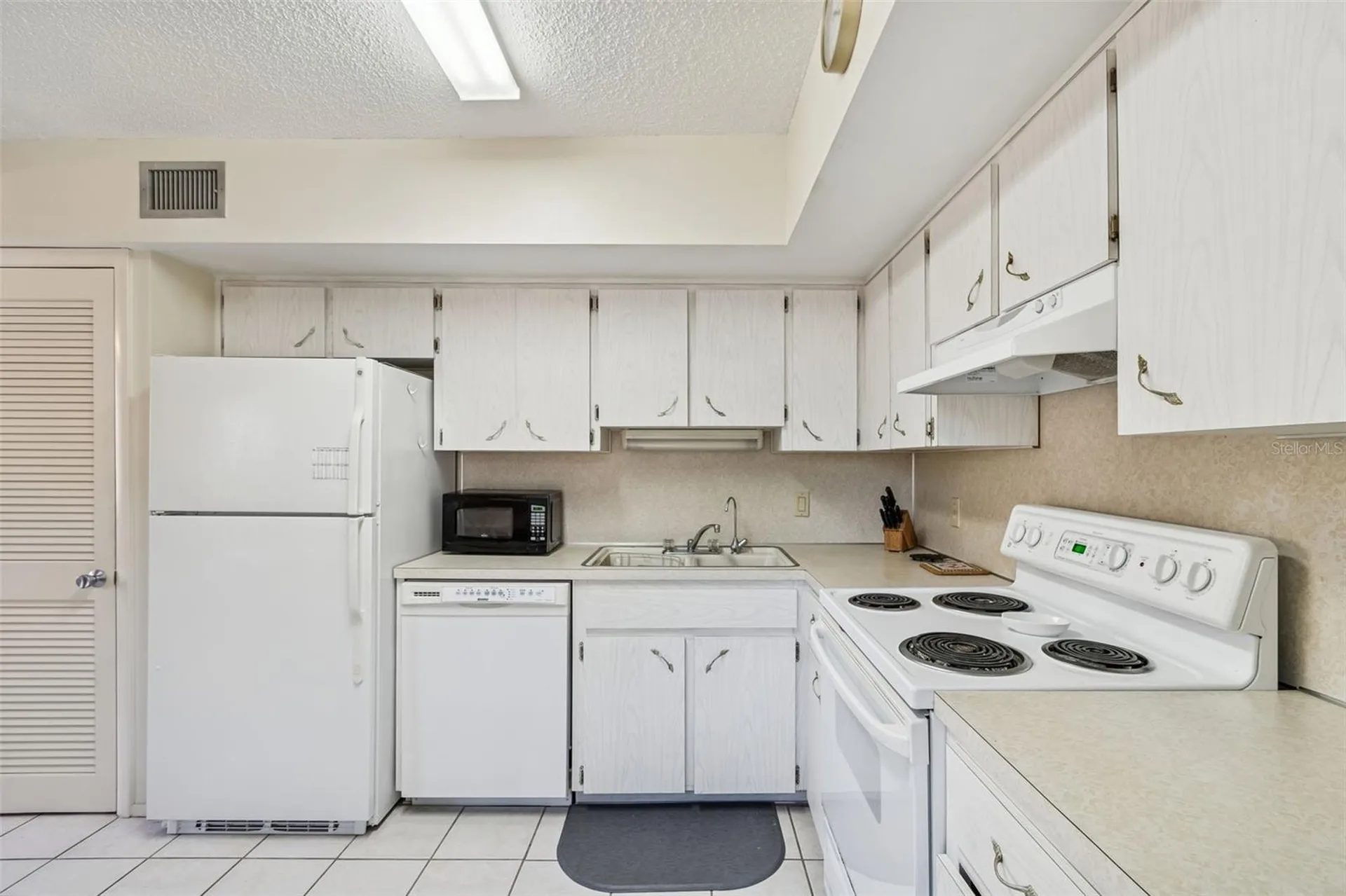 2226 Switzerland Way Clearwater FL 33763