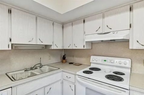 2226 Switzerland Way Clearwater FL 33763