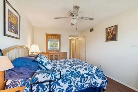 2226 Switzerland Way Clearwater FL 33763