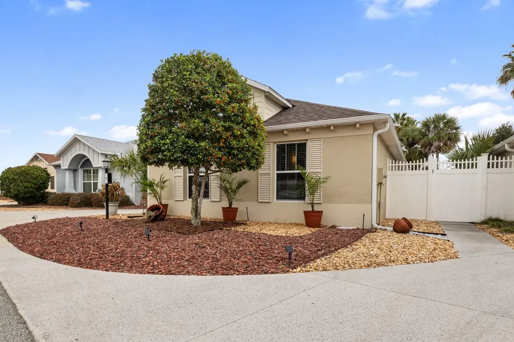1204 Flamingo Place The Villages FL 32162