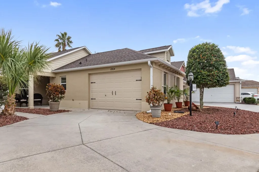 1204 Flamingo Place The Villages FL 32162