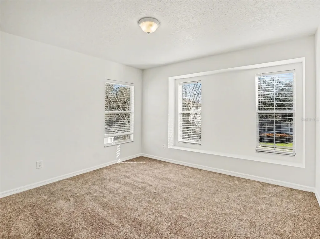 13811 Earpod Drive Orlando FL 32828