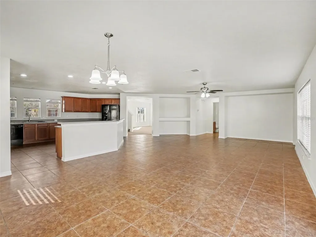 13811 Earpod Drive Orlando FL 32828