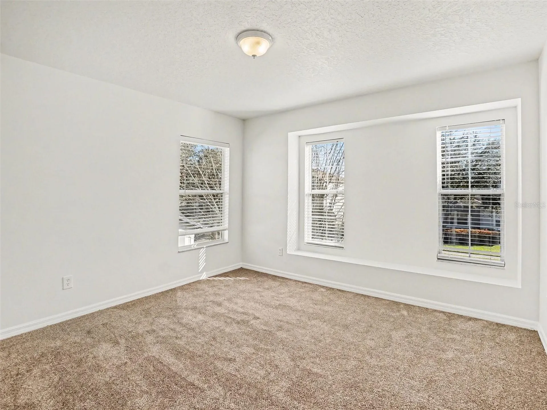 13811 Earpod Drive Orlando FL 32828