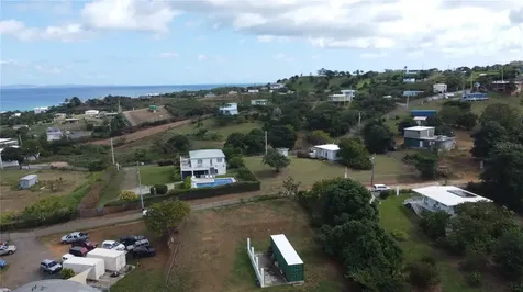 593 Villa Borinquen Vieques PR 00765