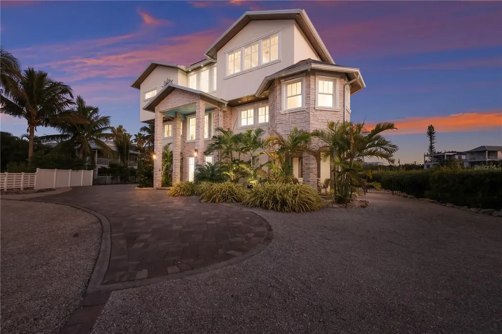 313 Hammock Circle Anna Maria FL 34216