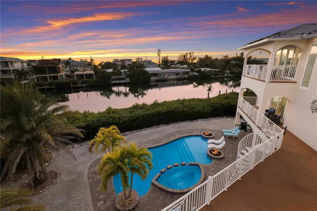 313 Hammock Circle Anna Maria FL 34216