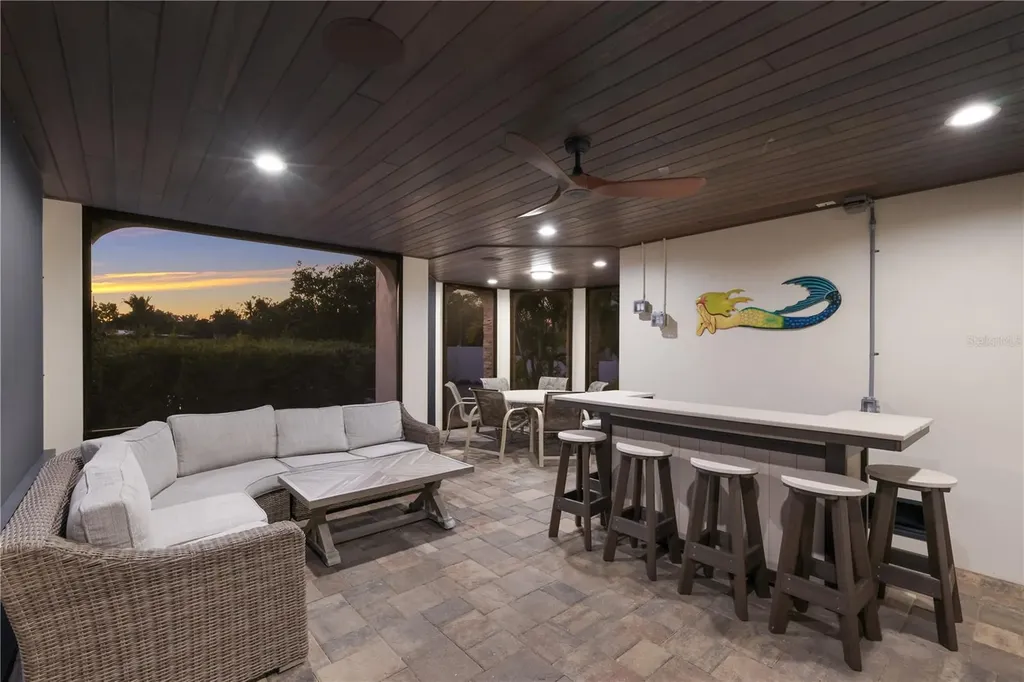 313 Hammock Circle Anna Maria FL 34216
