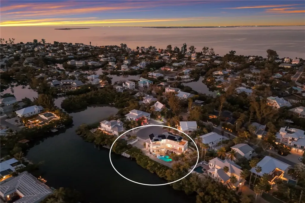 313 Hammock Circle Anna Maria FL 34216