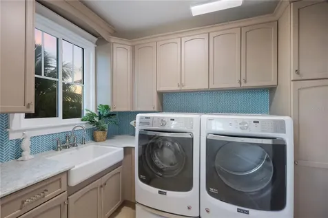313 Hammock Circle Anna Maria FL 34216