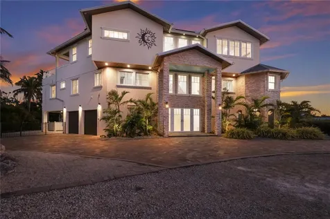 313 Hammock Circle Anna Maria FL 34216