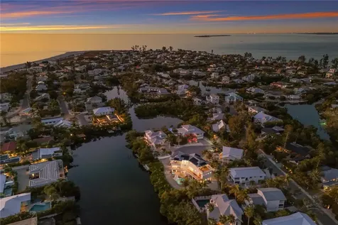 313 Hammock Circle Anna Maria FL 34216