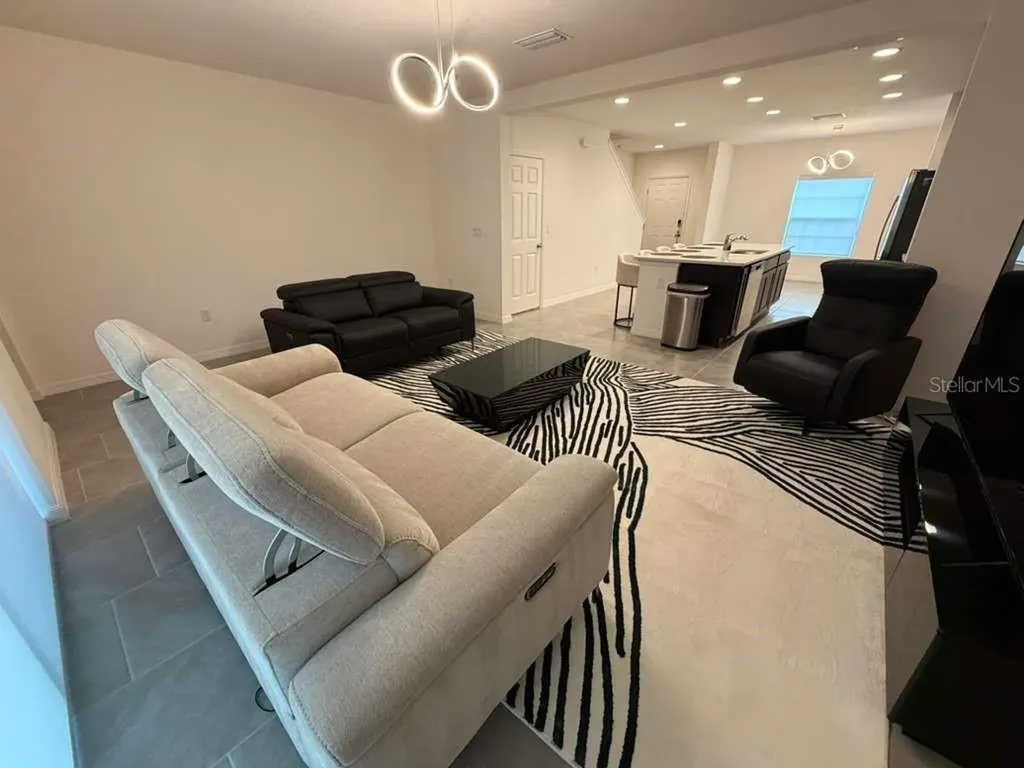 1239 Sand Torch Circle Davenport FL 33837