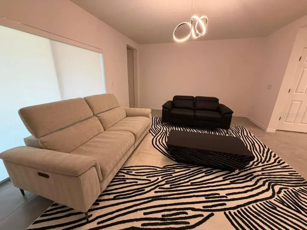 1239 Sand Torch Circle Davenport FL 33837
