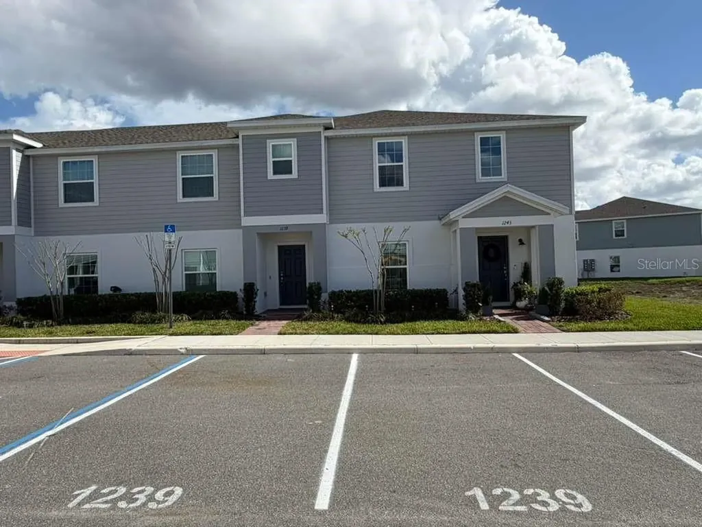 1239 Sand Torch Circle Davenport FL 33837