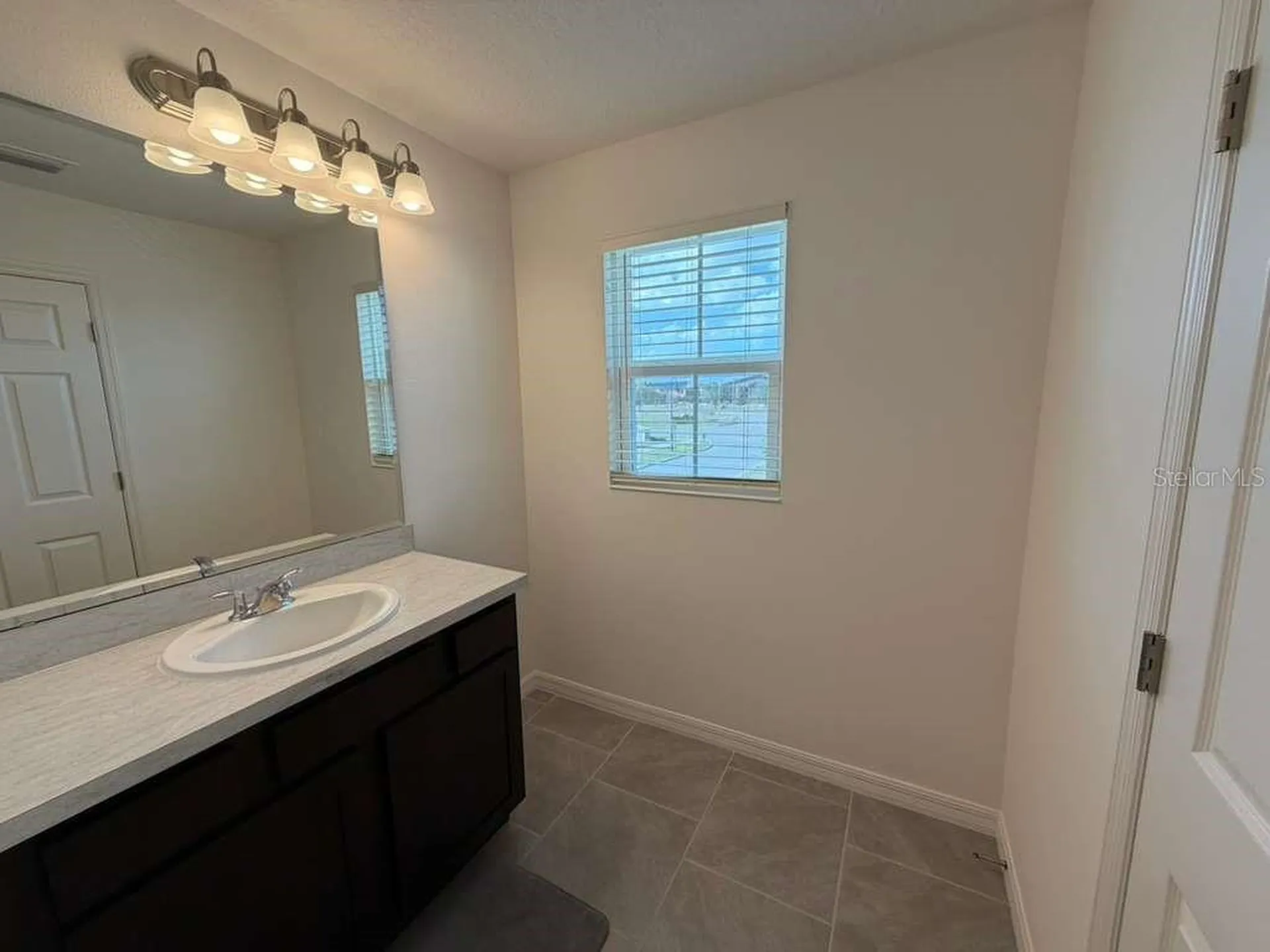 1239 Sand Torch Circle Davenport FL 33837