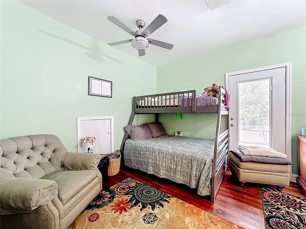 2418 W 1st Street Sanford FL 32771