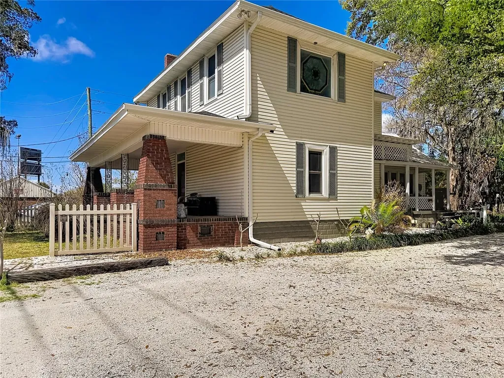 2418 W 1st Street Sanford FL 32771