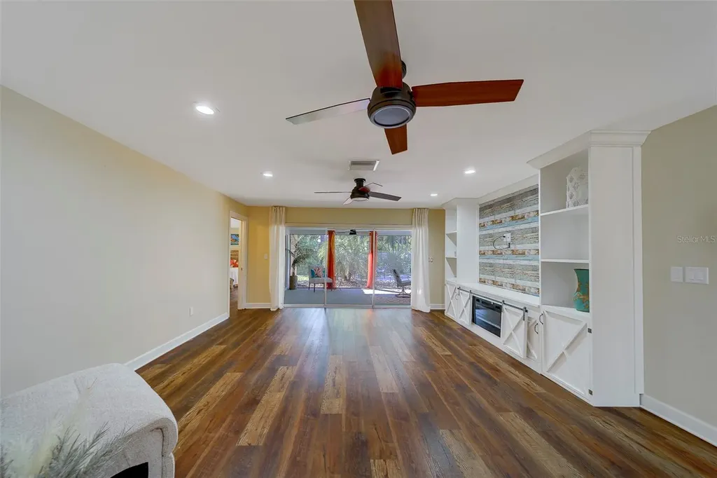 14557 Anchorage Circle Seminole FL 33776
