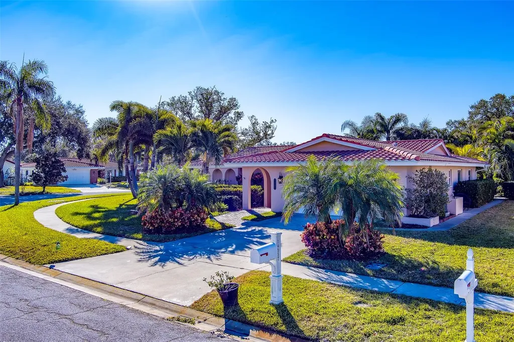 14557 Anchorage Circle Seminole FL 33776