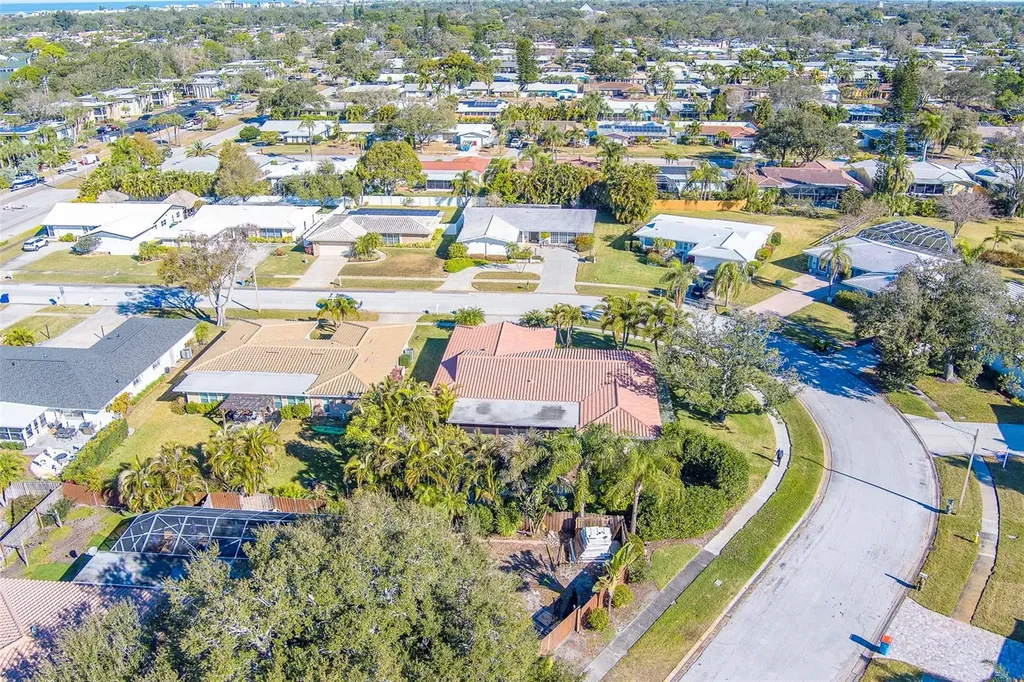 14557 Anchorage Circle Seminole FL 33776