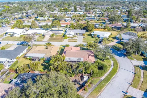 14557 Anchorage Circle Seminole FL 33776