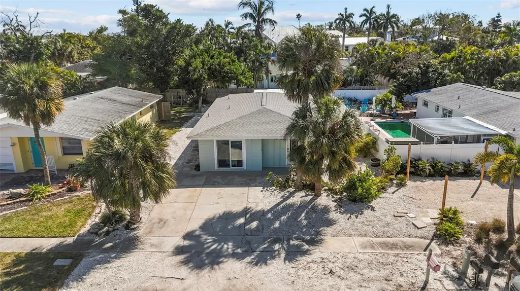 690 Fox Street Longboat Key FL 34228