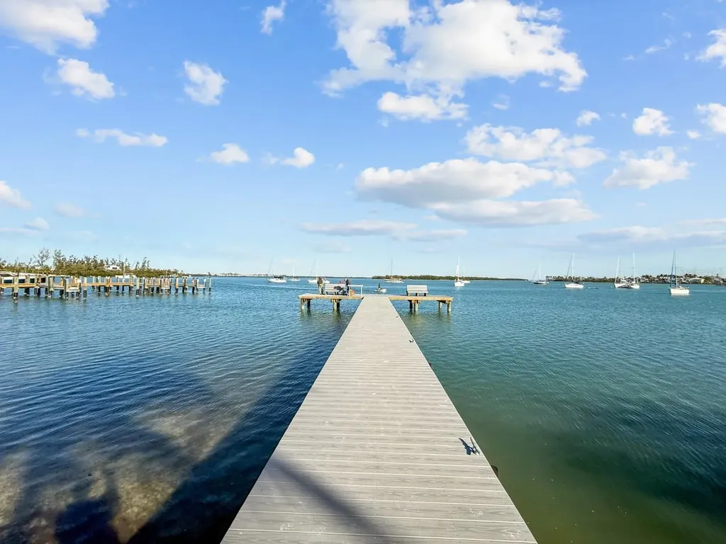690 Fox Street Longboat Key FL 34228