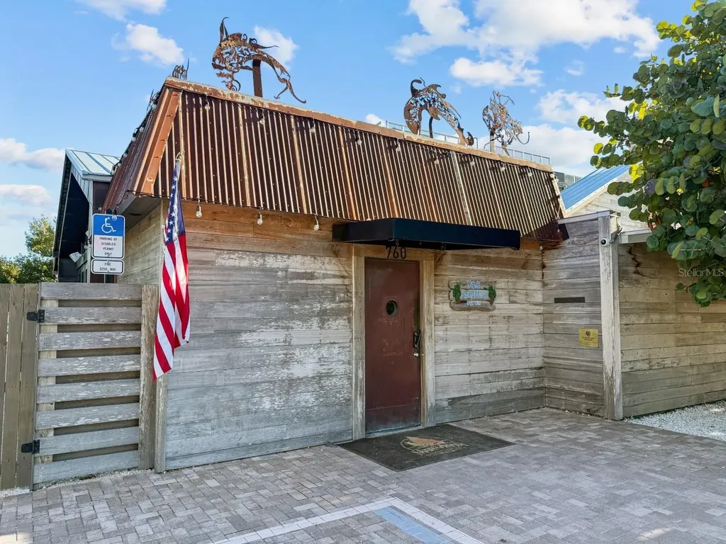 690 Fox Street Longboat Key FL 34228