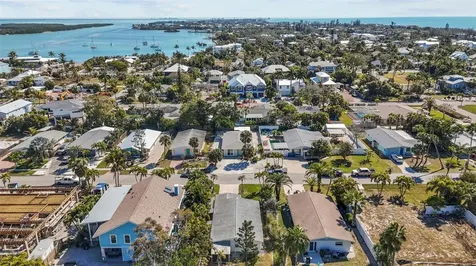 690 Fox Street Longboat Key FL 34228