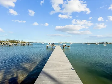 690 Fox Street Longboat Key FL 34228