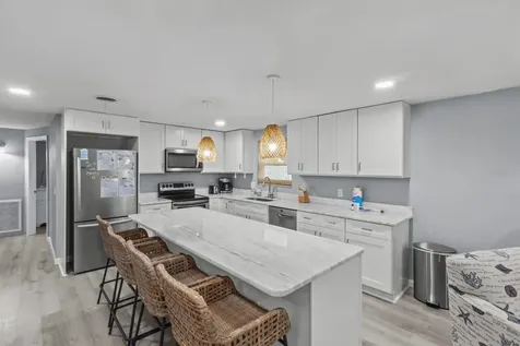 690 Fox Street Longboat Key FL 34228