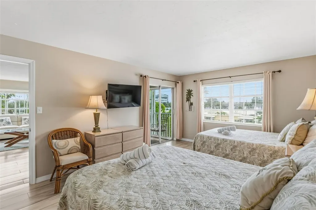 5970 Midnight Pass Road Sarasota FL 34242
