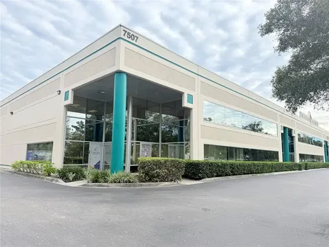 7507 Kingspointe Parkway Orlando FL 32819