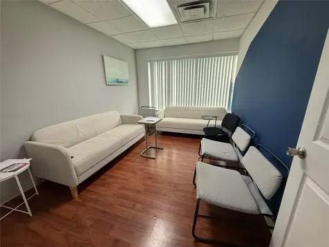 7507 Kingspointe Parkway Orlando FL 32819