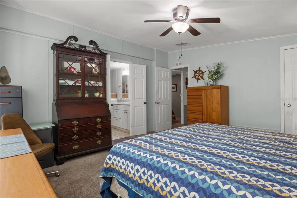 6825 S Lake Henry Drive NE Winter Haven FL 33881