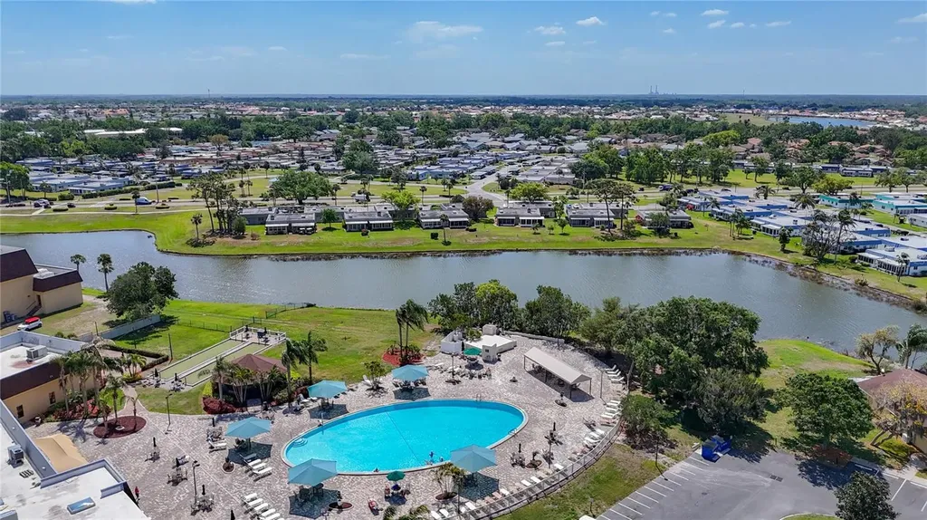 202 Bedford Trail Sun City Center FL 33573