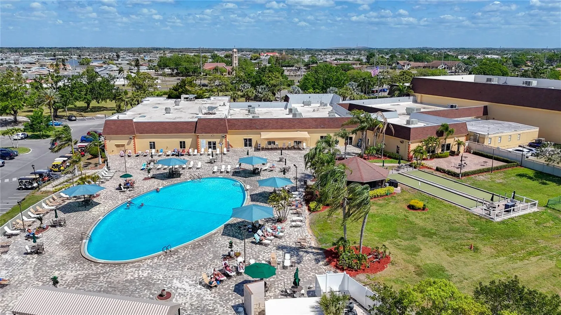 202 Bedford Trail Sun City Center FL 33573