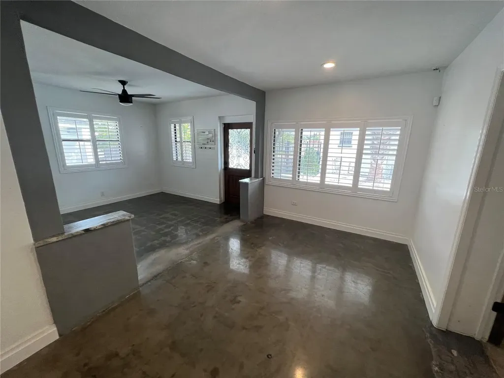 2323 W Aileen Street Tampa FL 33607