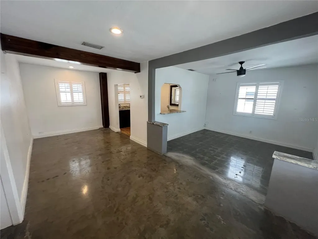 2323 W Aileen Street Tampa FL 33607