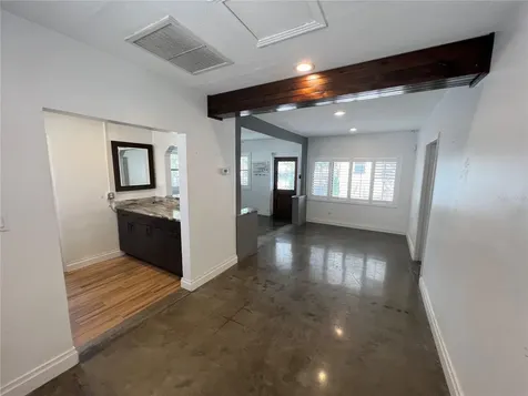 2323 W Aileen Street Tampa FL 33607