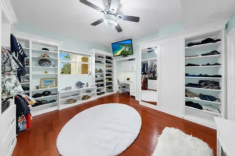 12033 Gandy Boulevard N St Petersburg FL 33702
