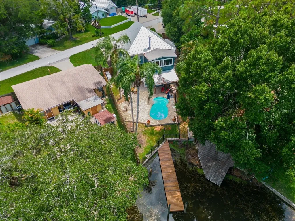 1153 Tookes Road Tarpon Springs FL 34689