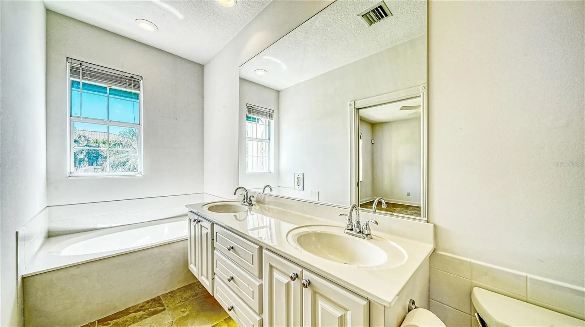 5970 Giardino Lane Sarasota FL 34232