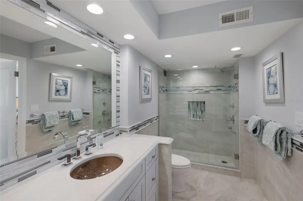 101 Benjamin Franklin Drive Sarasota FL 34236