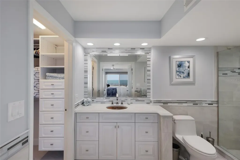101 Benjamin Franklin Drive Sarasota FL 34236