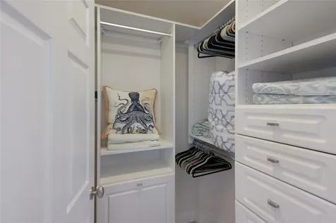101 Benjamin Franklin Drive Sarasota FL 34236
