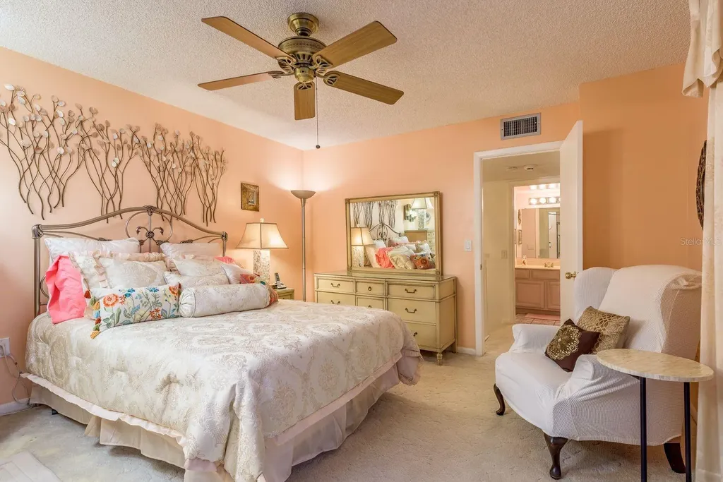 2702 14th Court Palm Harbor FL 34684