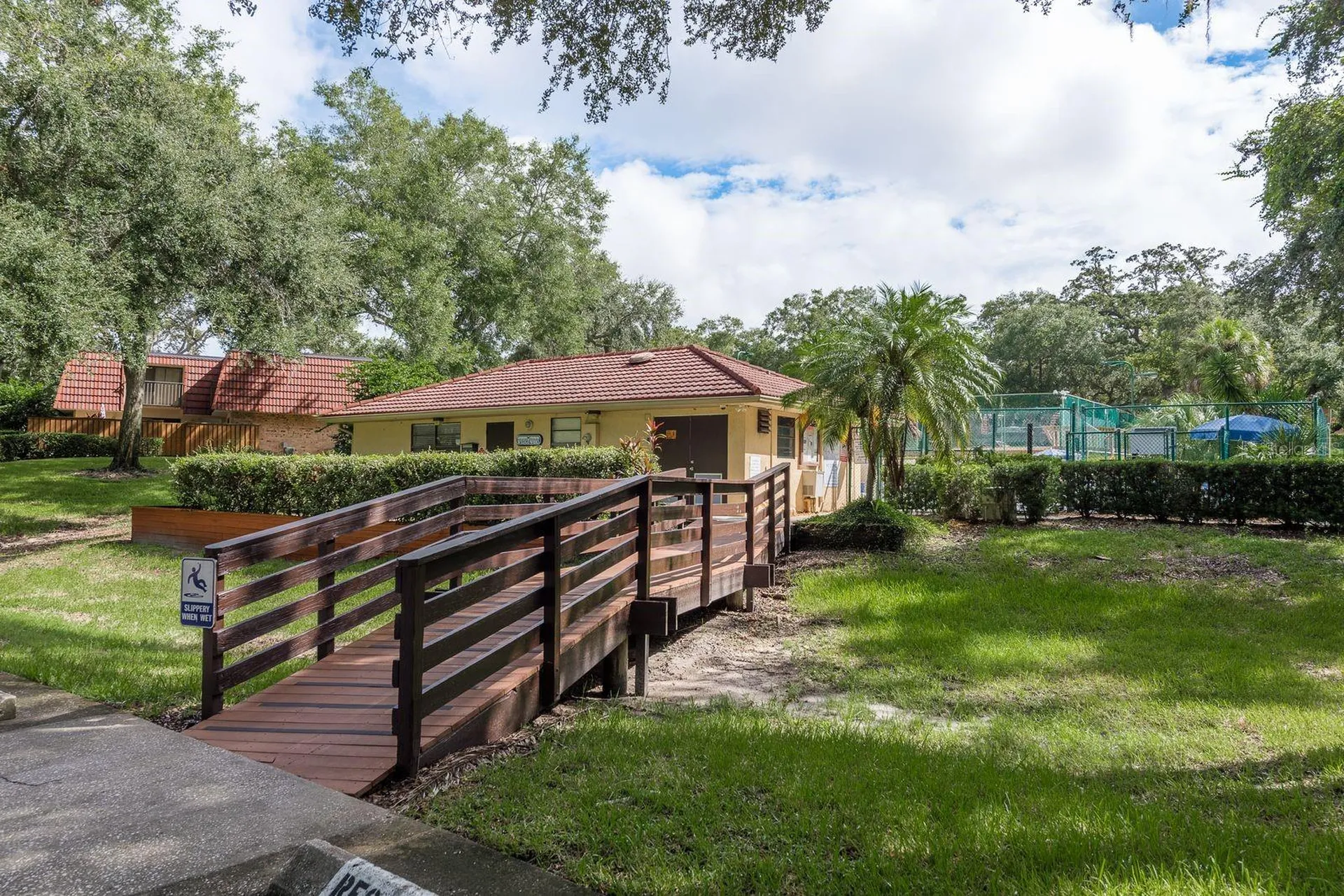 2702 14th Court Palm Harbor FL 34684
