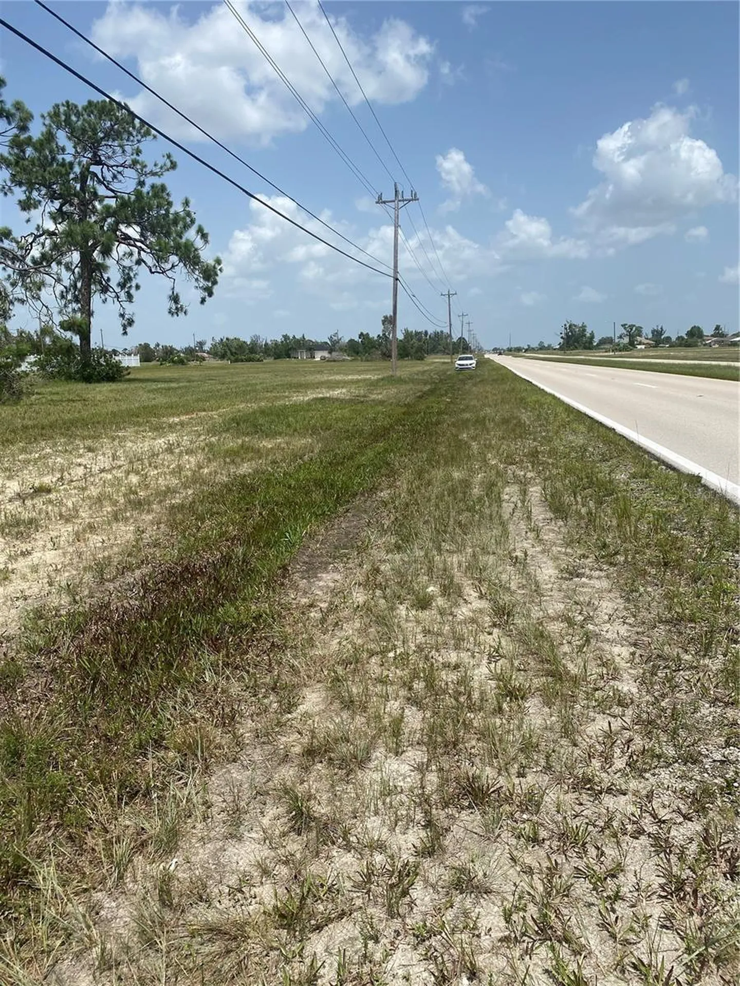 543 Diplomat Parkway W Cape Coral FL 33993
